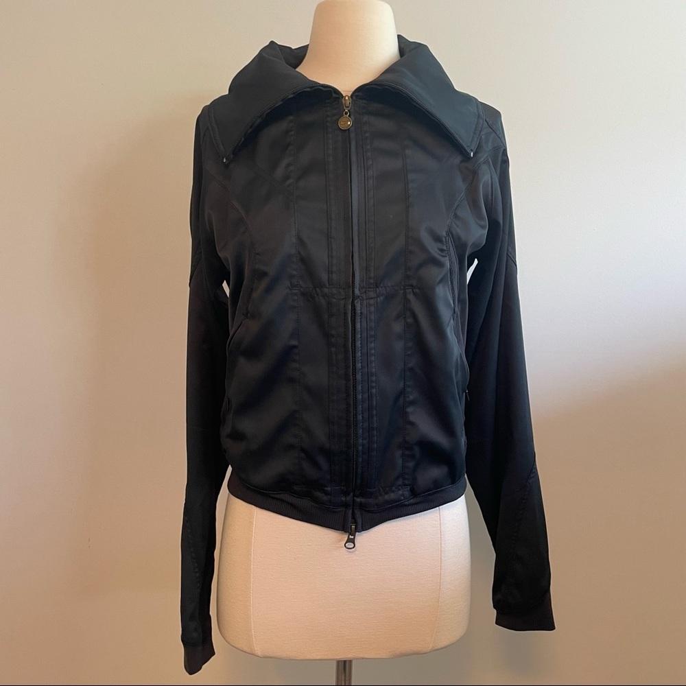 Women's Black Zip-Front Lightweight Jacket